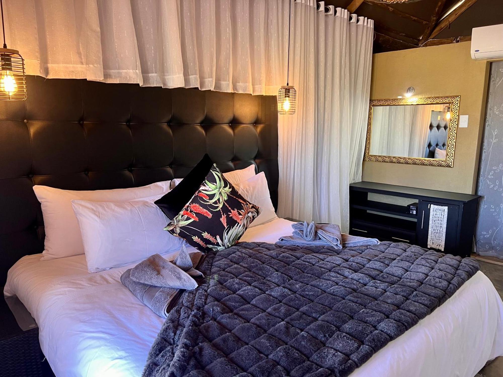 Lapa Lange Game Lodge Mariental Esterno foto
