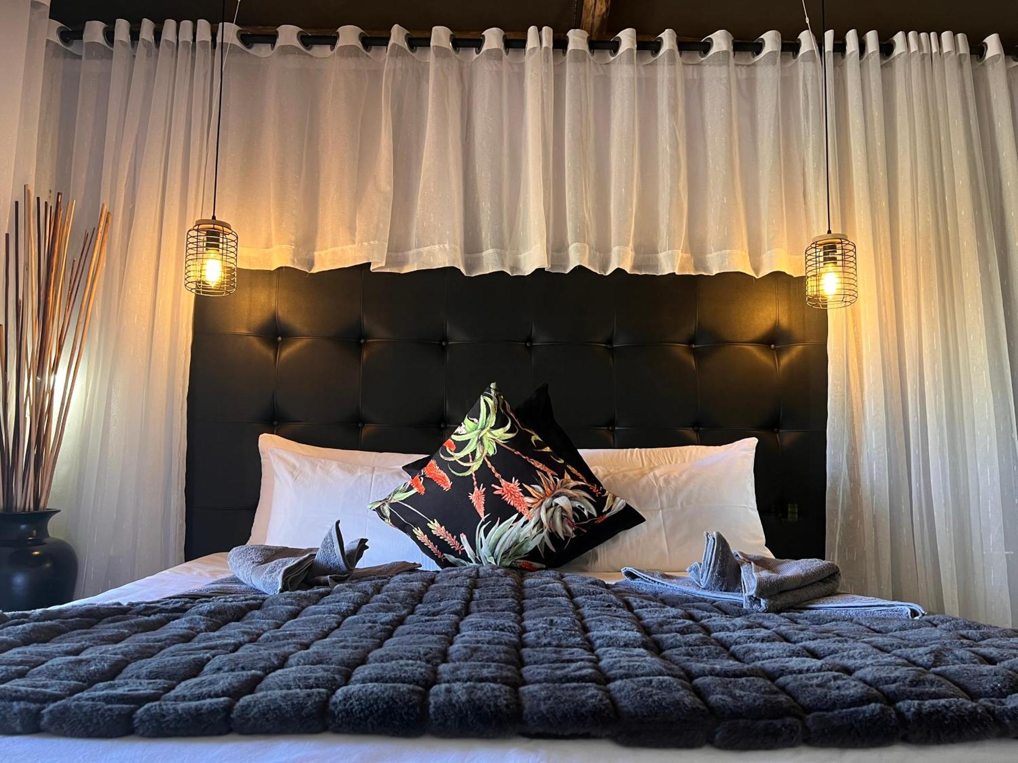 Lapa Lange Game Lodge Mariental Esterno foto
