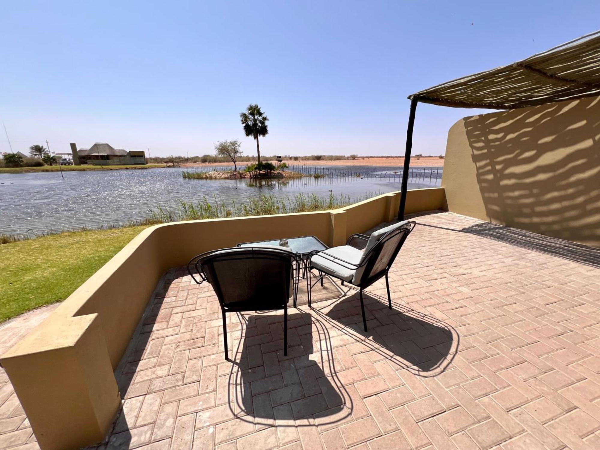 Lapa Lange Game Lodge Mariental Esterno foto