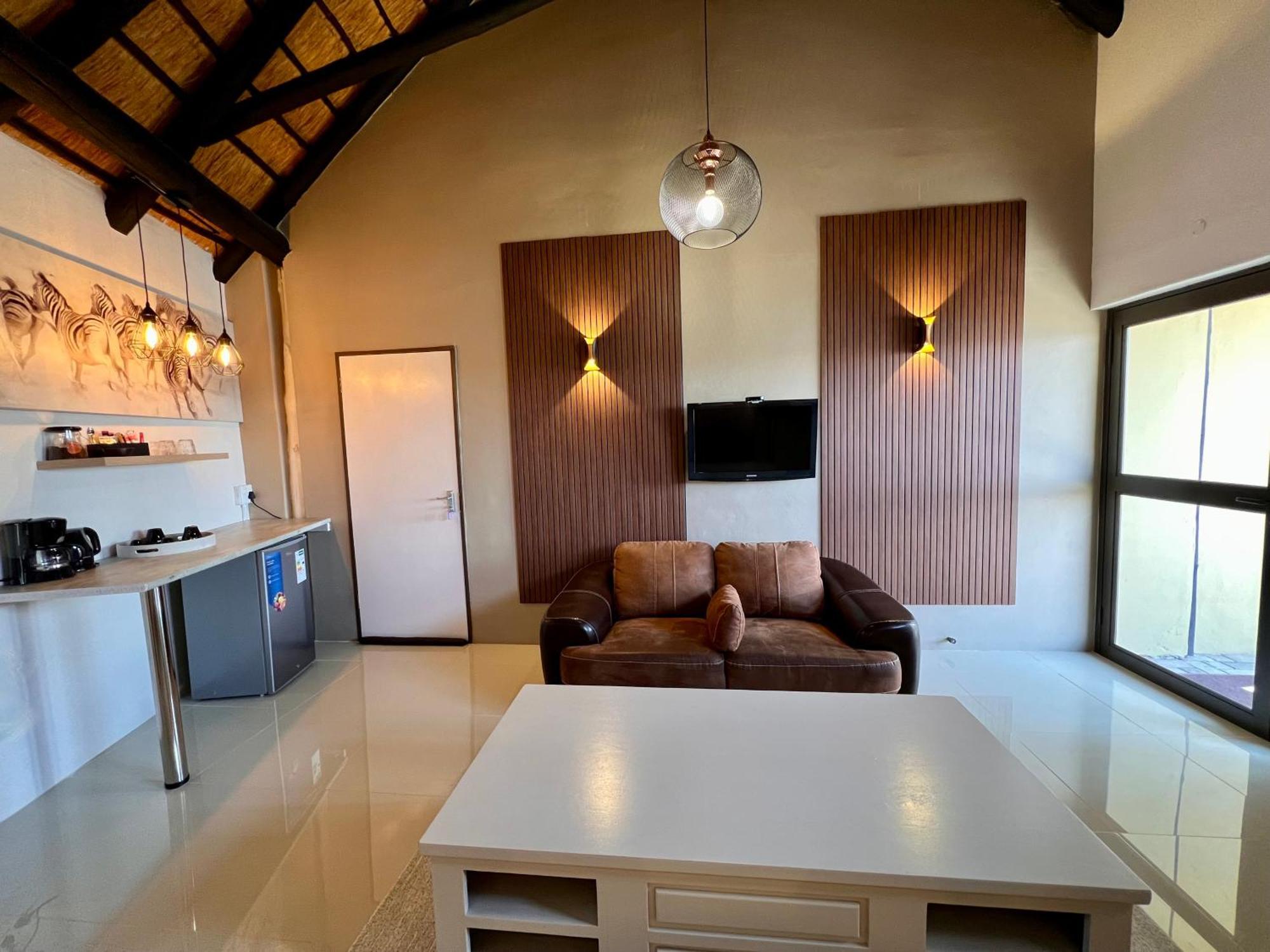 Lapa Lange Game Lodge Mariental Esterno foto