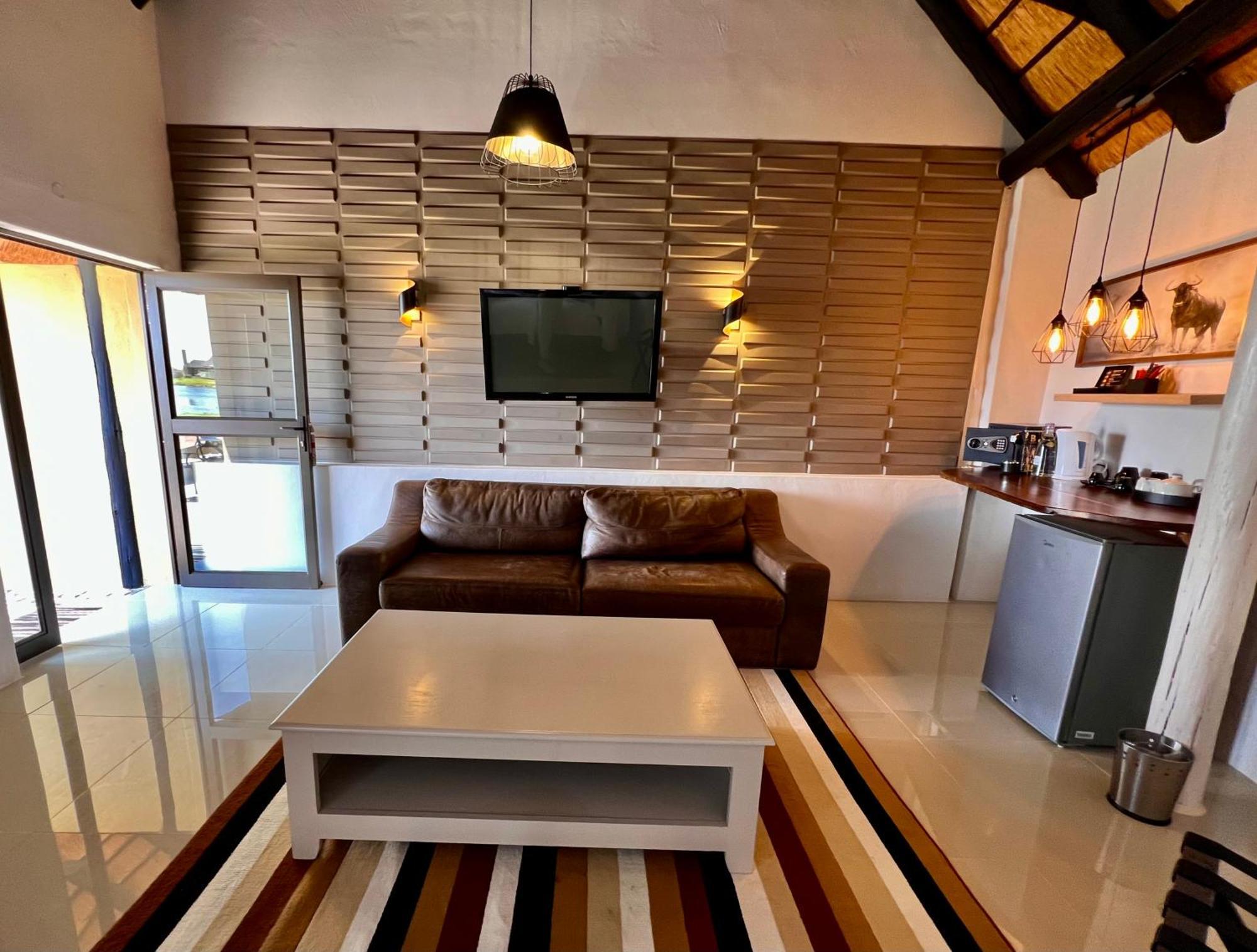 Lapa Lange Game Lodge Mariental Esterno foto