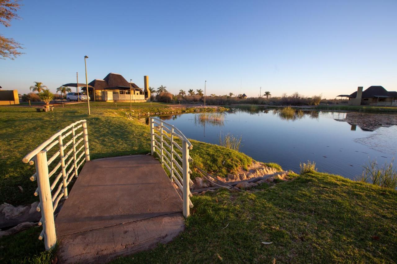 Lapa Lange Game Lodge Mariental Esterno foto