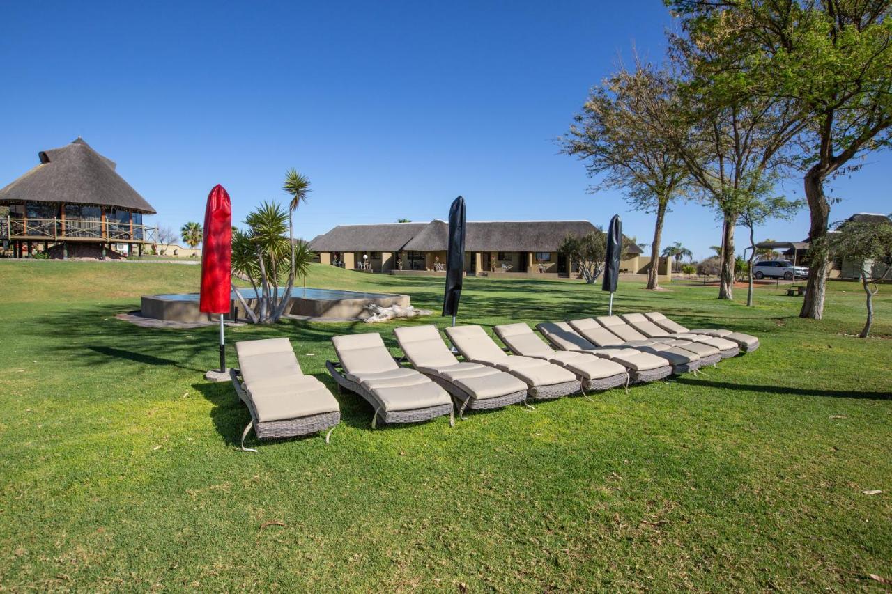 Lapa Lange Game Lodge Mariental Esterno foto
