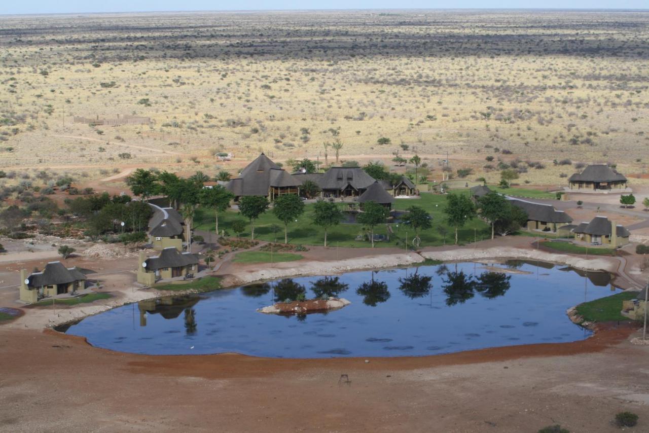 Lapa Lange Game Lodge Mariental Esterno foto